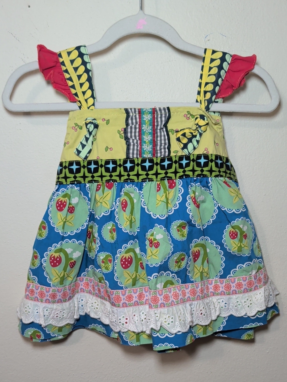 Matilda Jane It's A Wonderful Parade Love Bug Knot Top Strawberries Size 18M